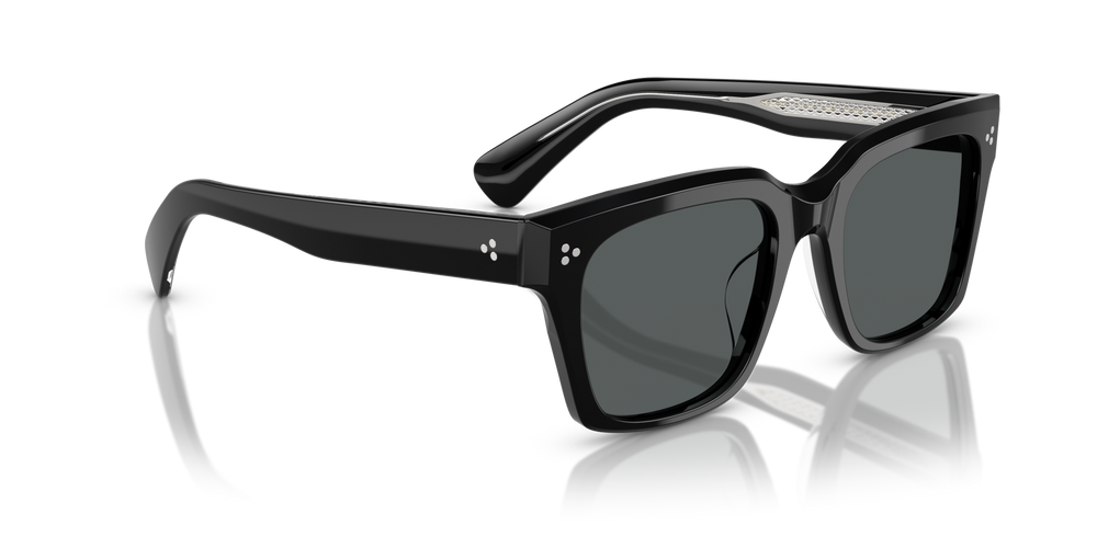 Oliver Peoples Ollice